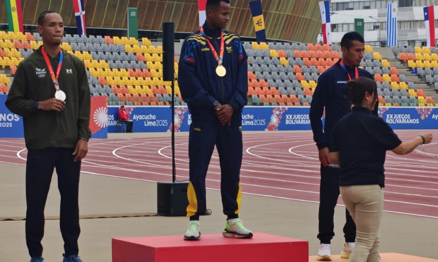 VICTOR AGUILAR CONQUISTA EL BRONCE EN 3.000 M. OBSTACULOS
